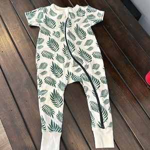 Parade Leaf Print Shortsleeve Onesie - 6-12M